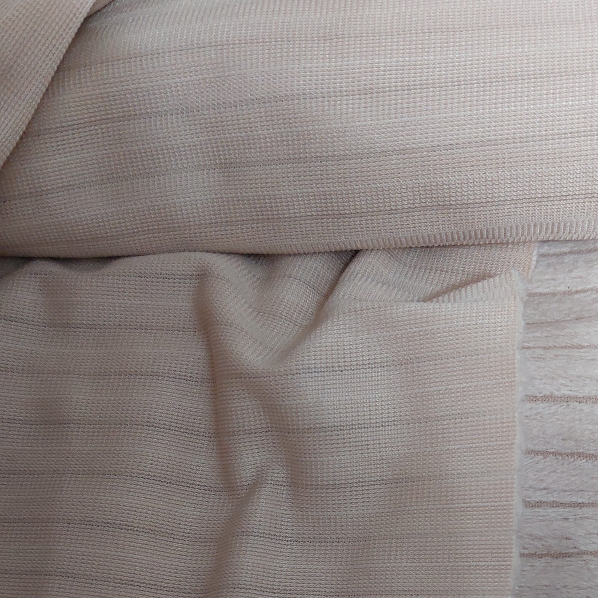 پارچه مخمل توشکا طرح راه راه رنگ نخودی عرض160در یک متر