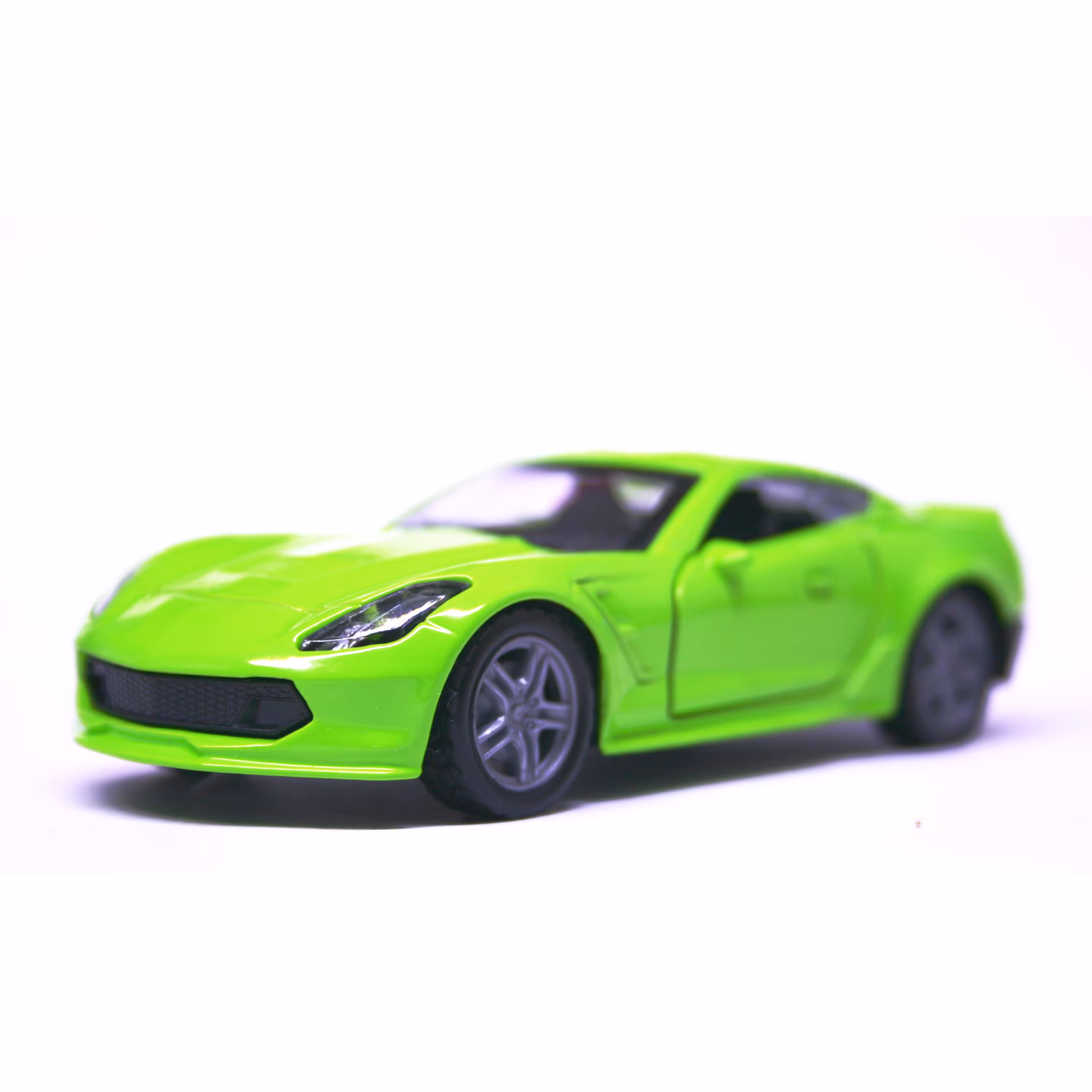 ماکت ماشین فلزی جعبه 2014 Chevy Corvette Stingray Z51 Convertible کوروت زد 51 موجود به رنگ سبز متالیک