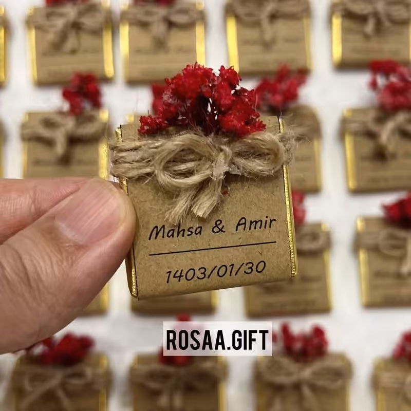 گیفت شکلات کلاسیک. پک 70 عددی. با تزیین گل خشک