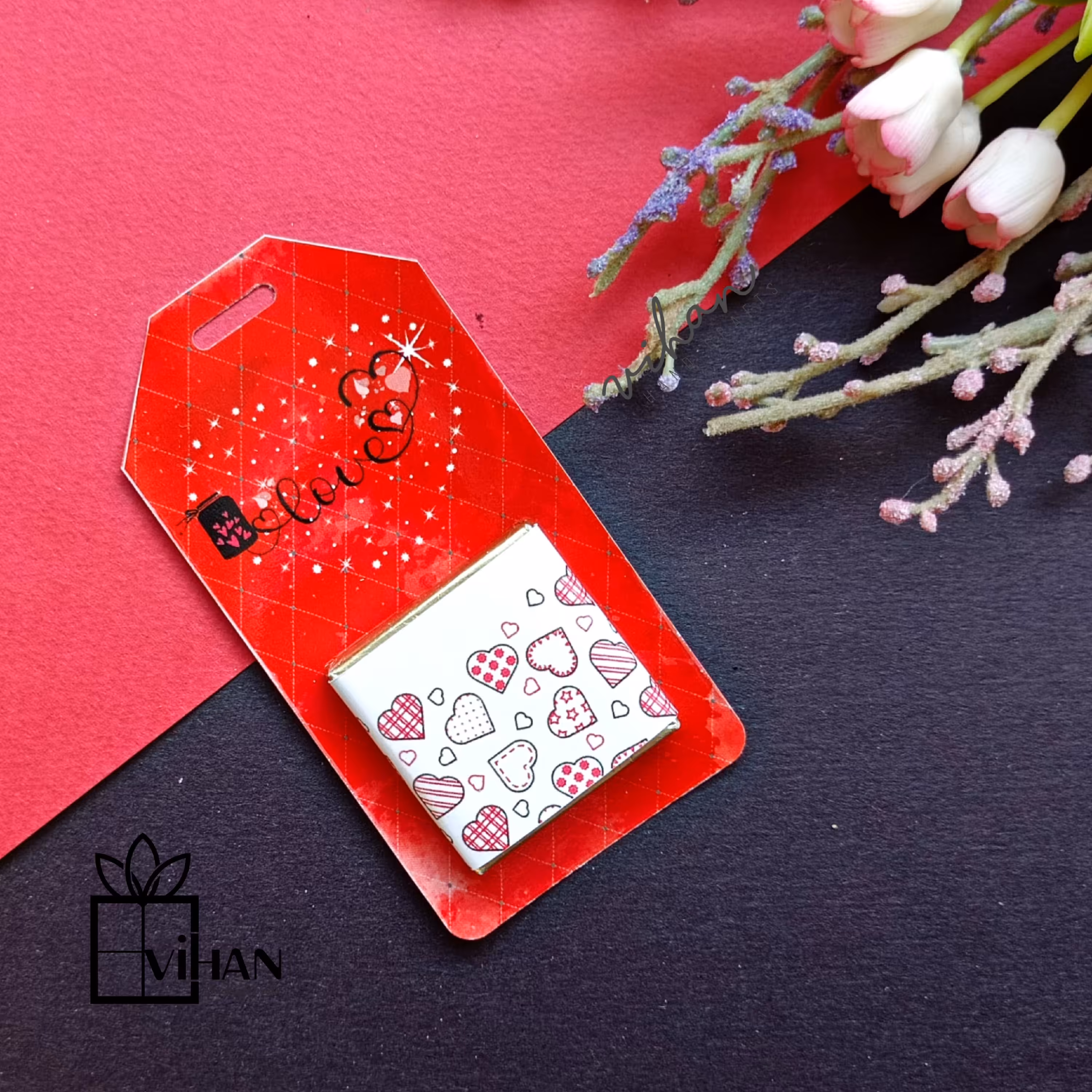 شکلات گیفت همراه با تگ مقوایی تم ولنتاین 1