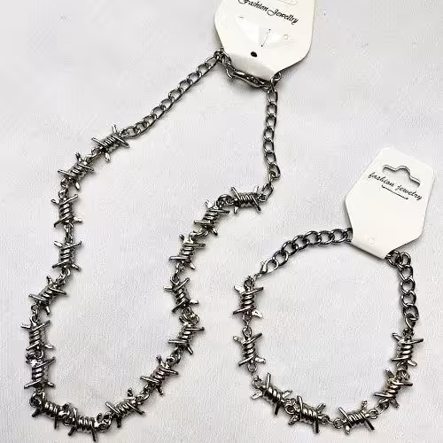 نیم ست طرح سیم خاردار