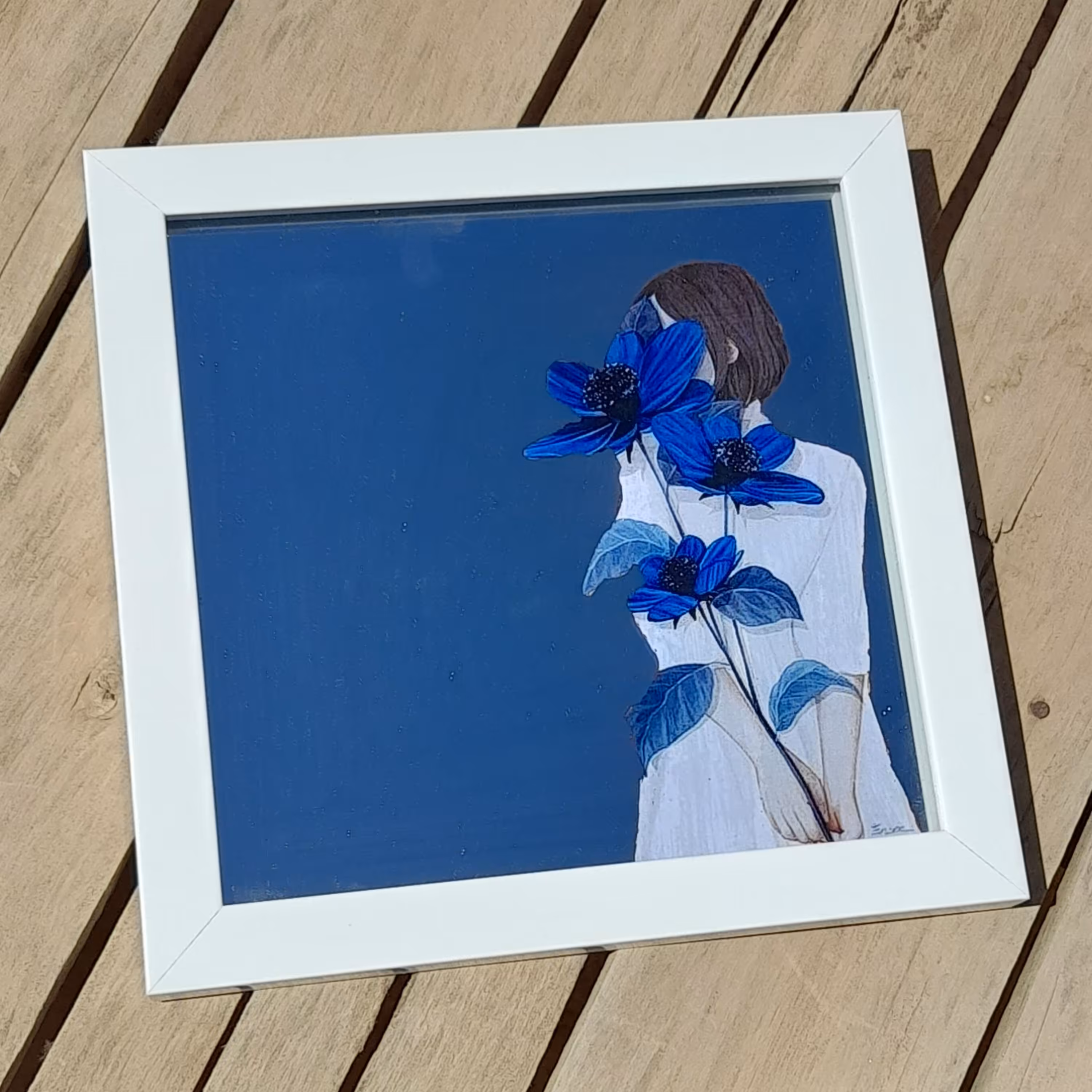 آینه آنتیک   طرح(گل آبی) به همراه دختر