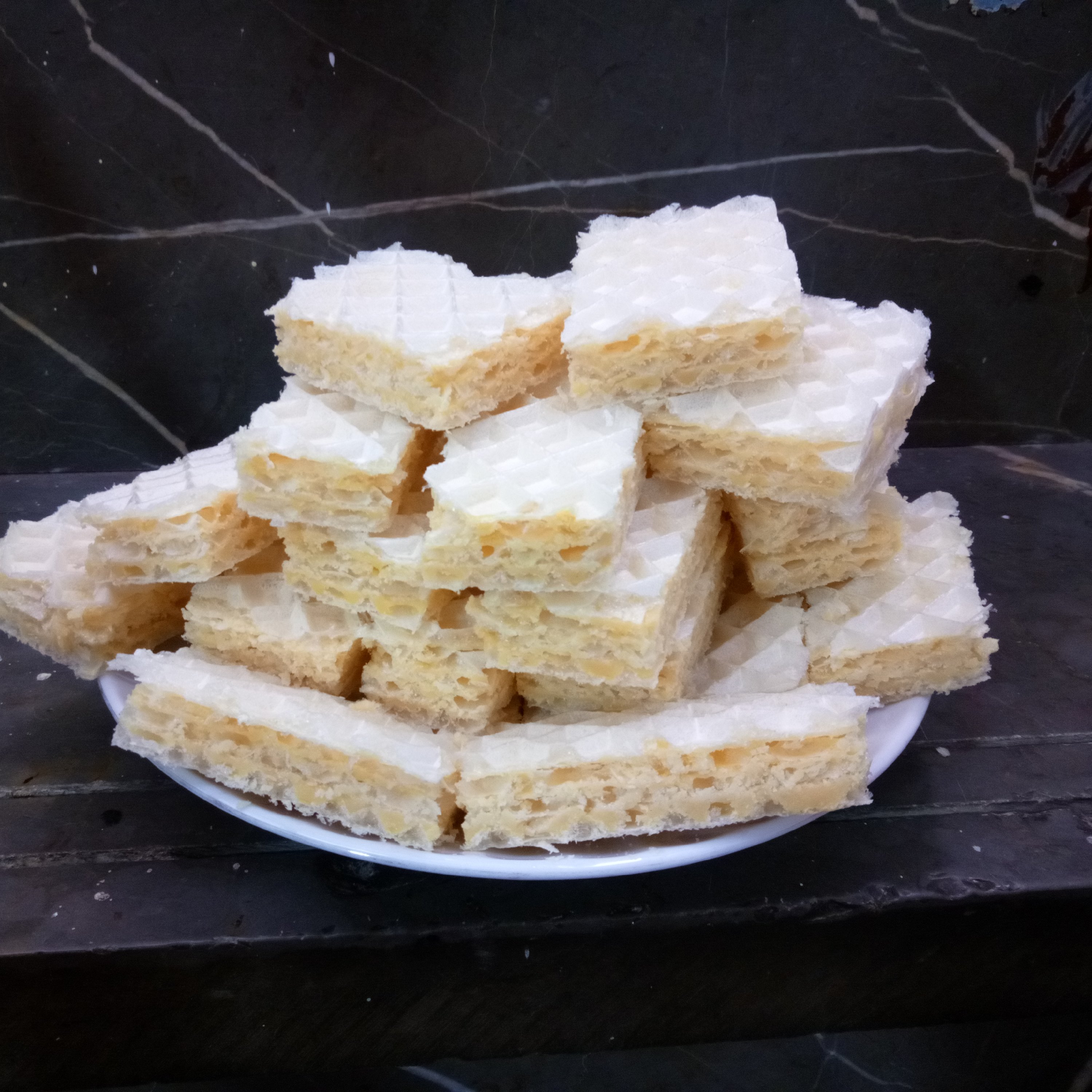بیسکوییت ویفر موزی خانگی