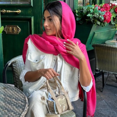شال کنفی درجه یک رنگ سرخابی پوم دار قواره 190 در 75