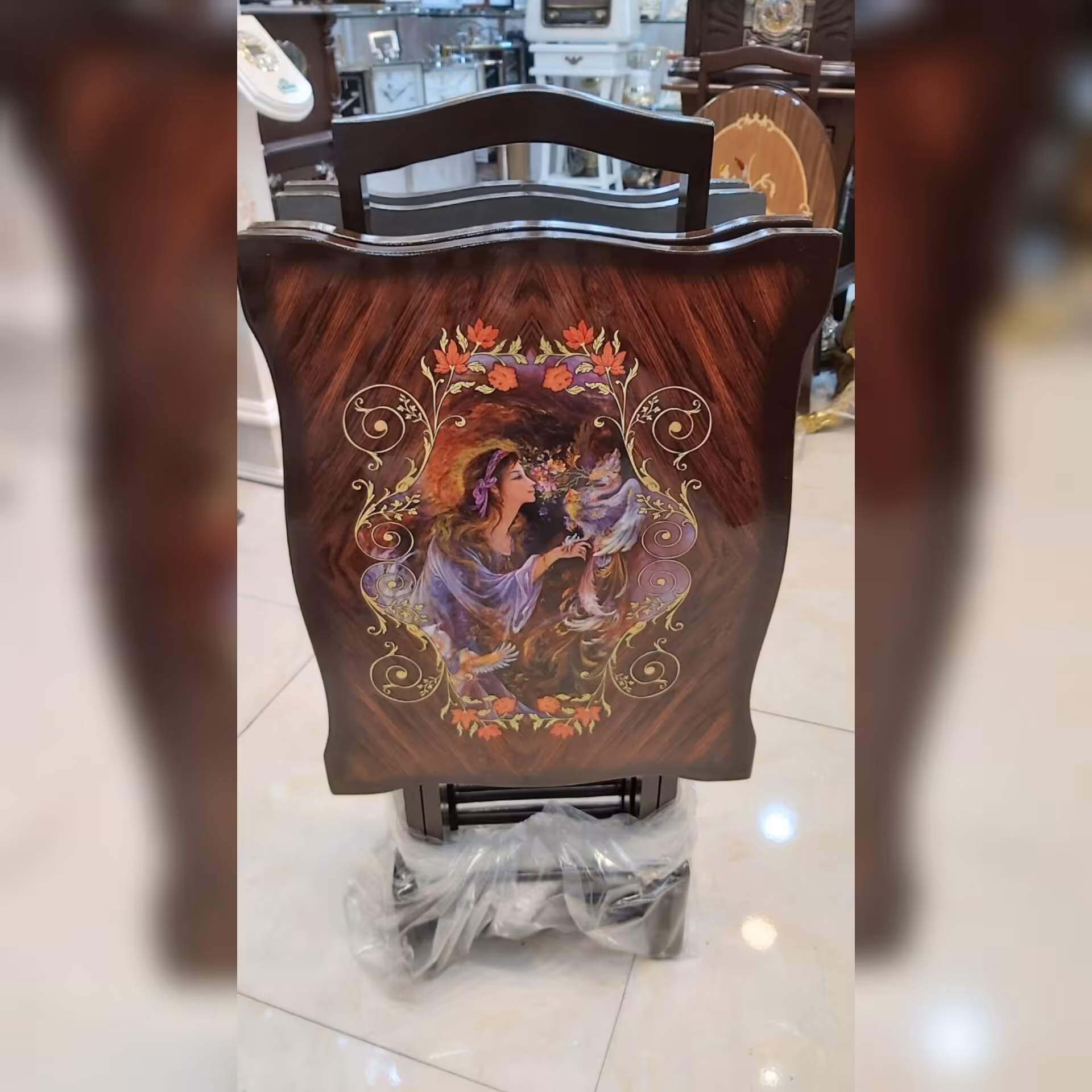 میز عسلی 4 تیکه چمدانی طرح دار  در 5 طرح 