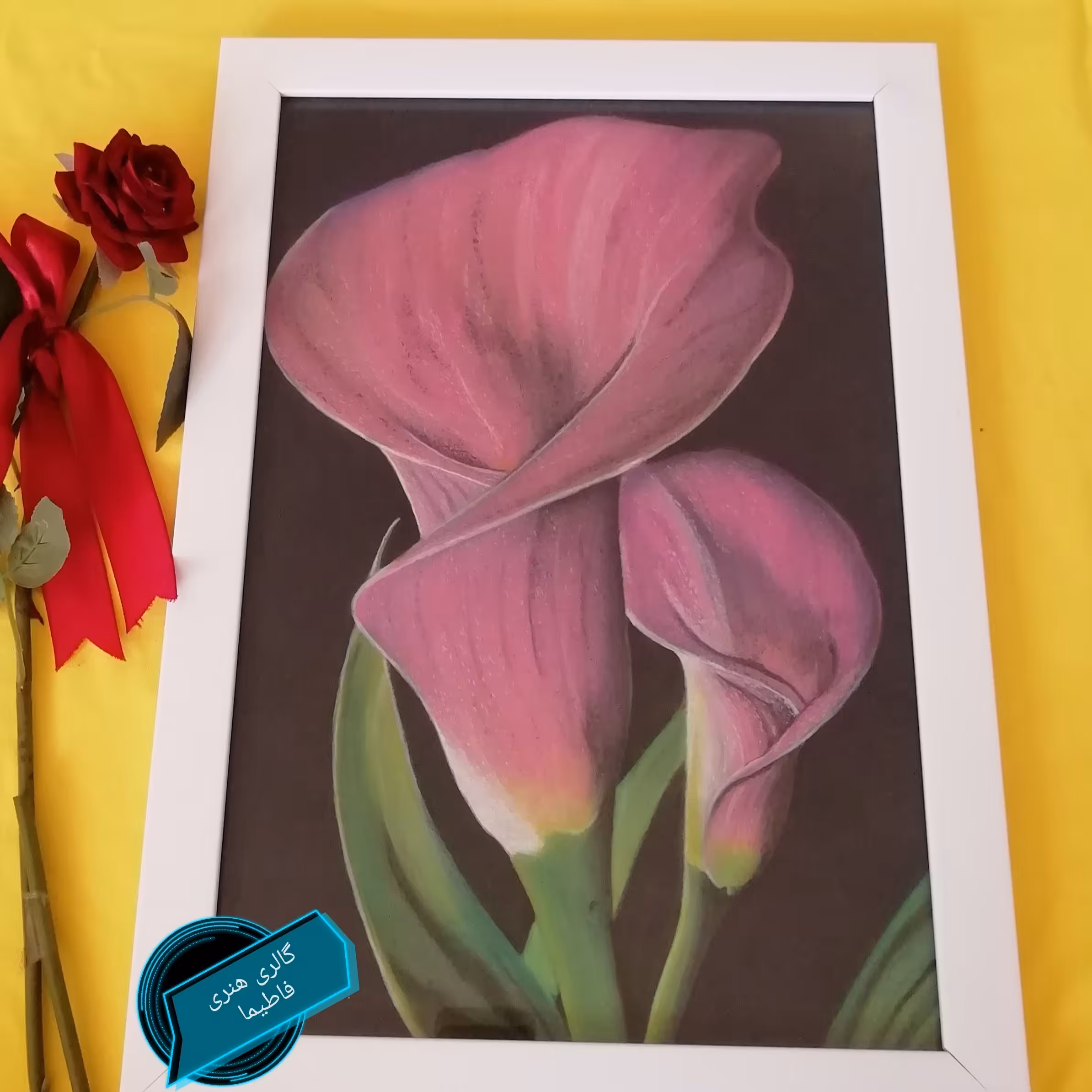 تابلو نقاشی گل شیپوری پاستل گچی سایز 31در 44 دارای قاب نفیس همراه با شیشه 