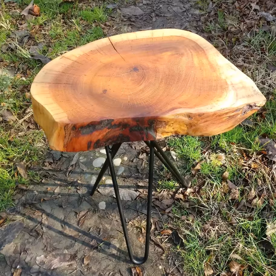 میز عسلی یا میز تلفن  پایه فلزی ستاره ای.چوب دفرمه و روستیک.چوب و فلز