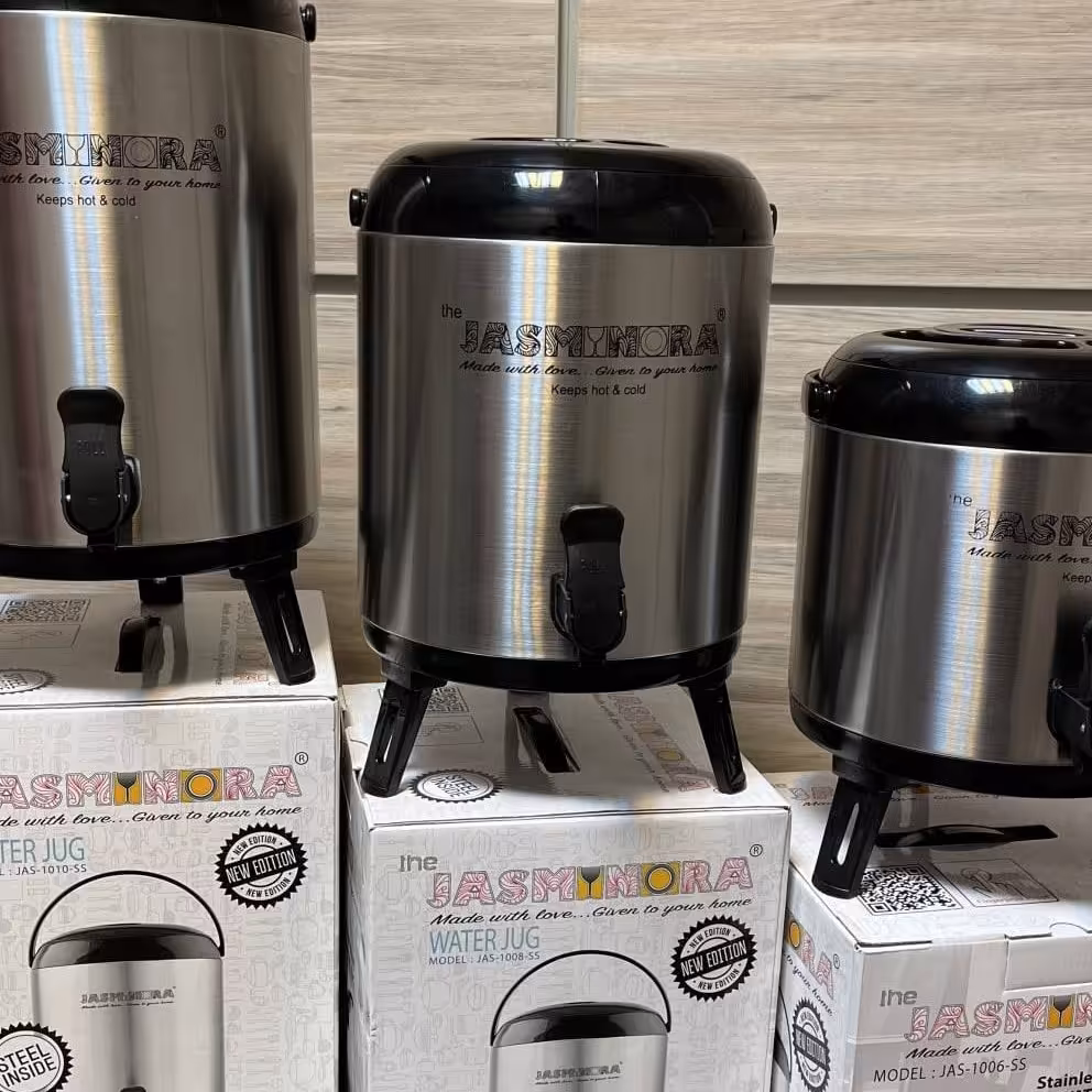 کلمن آب استیل
 8لیتر
سردوگرم
همراه شیریدک
داخل استیل