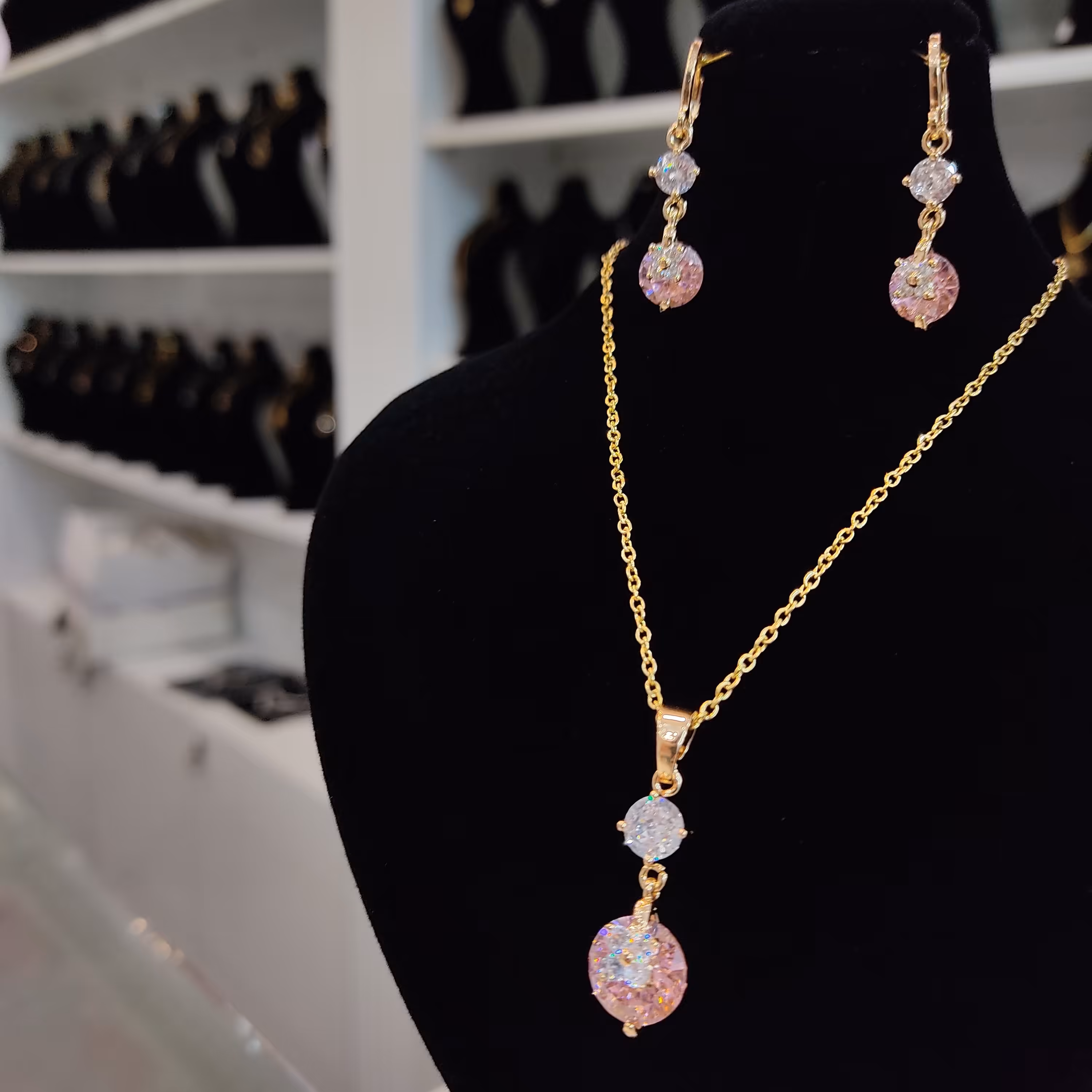 نیمست جواهری ژوپینگ نگین صورتی گلبهی سوارسکی رنگ ثابت ضد حساسیت همراه زنجیر استیل 