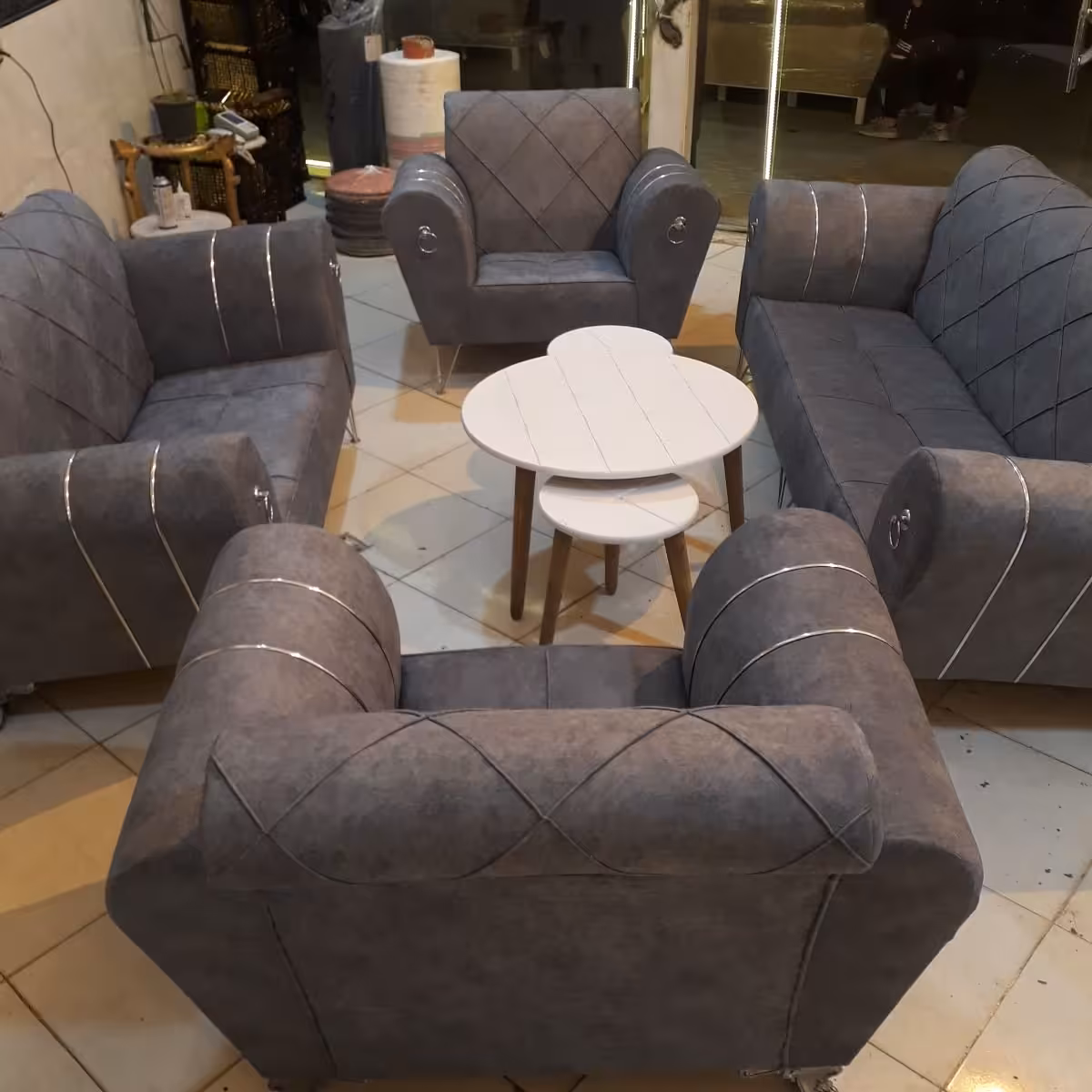 مبلمان مبل راحتی اسکارلت آراد 