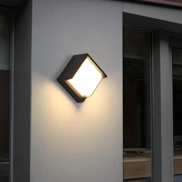 چراغ دیواری دکوراتیو گلس دار ال ای دی 10 وات