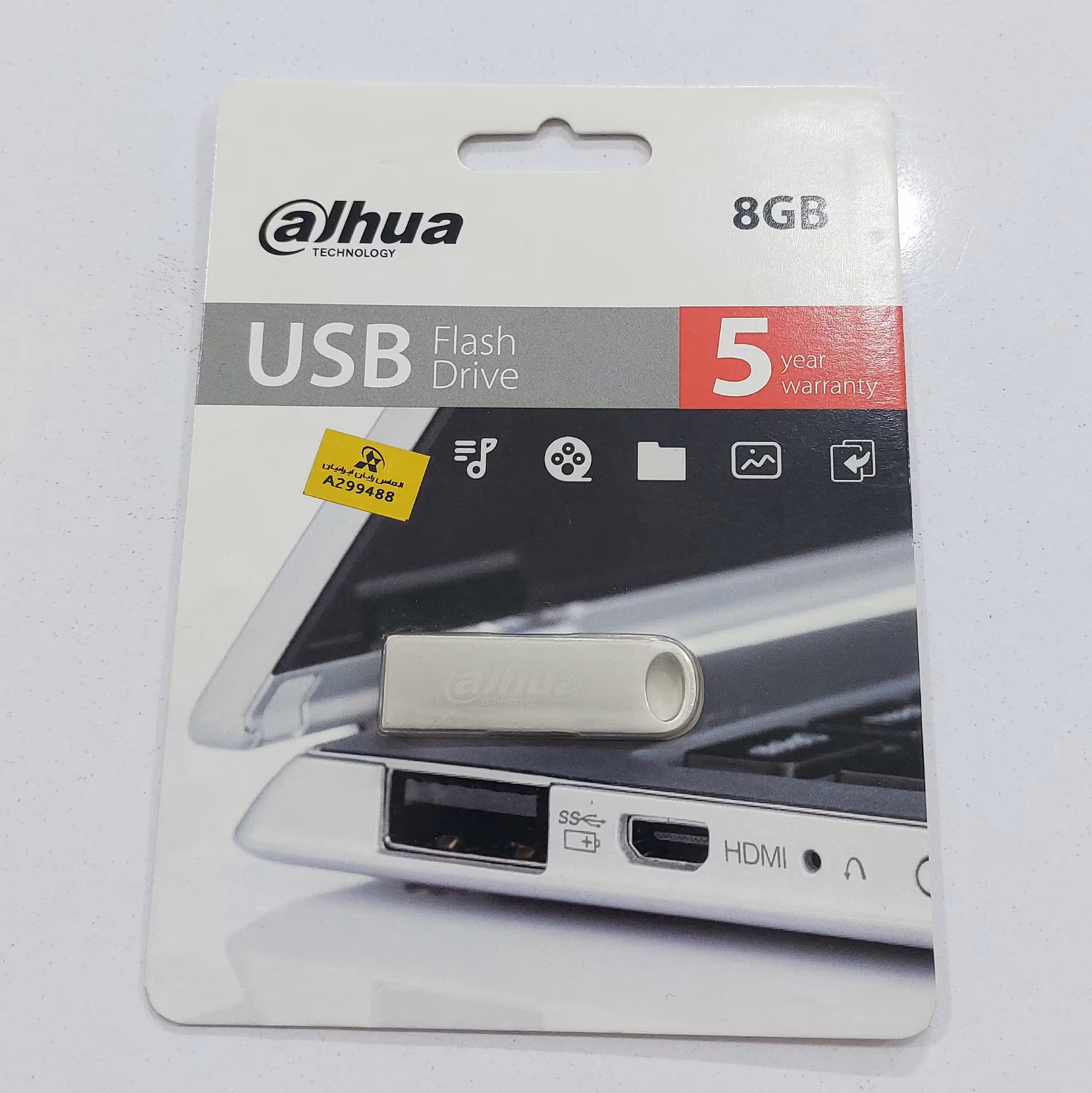 فلش 8گیگ داهوا  (DAHUA) USB 2.0
بدنه فلزی
رنگ طوسی
طراحی متفاوت و زیبا