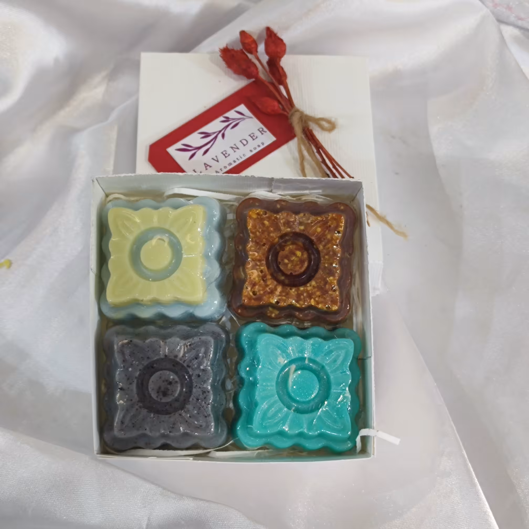 پک 4تایی صابون ضد جوش و جوانساز وشن کننده پوست 