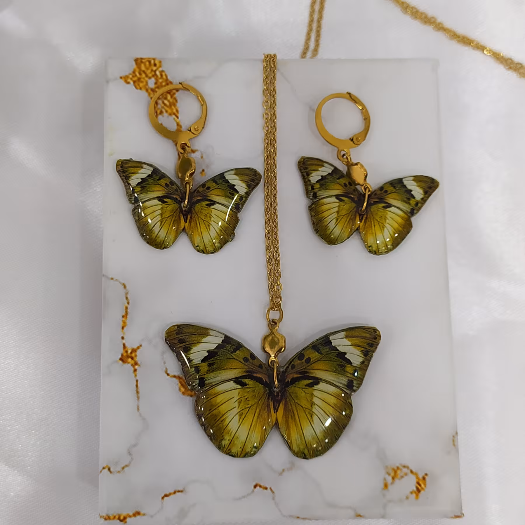 نیم ست پروانه سبز