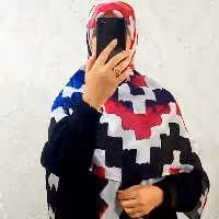 35    روسری نخی دوردست دوز   برند سالینو قواره135 ایستایی خیلی خوبی داره