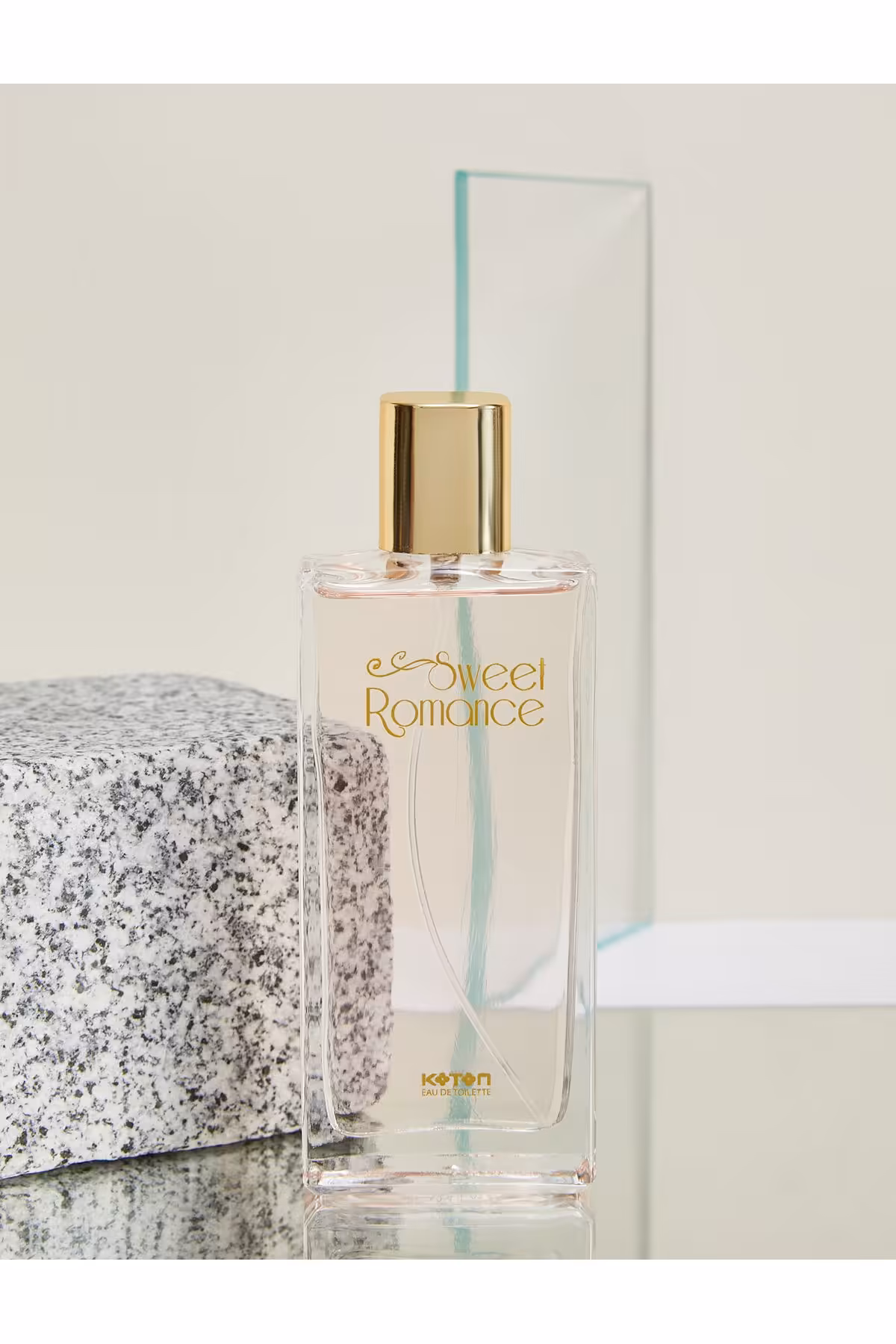عطر زنانه عاشقانه شیرین 100 میل Koton
