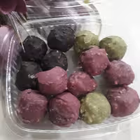 شکلات خرمایی باروکش جوانه ها