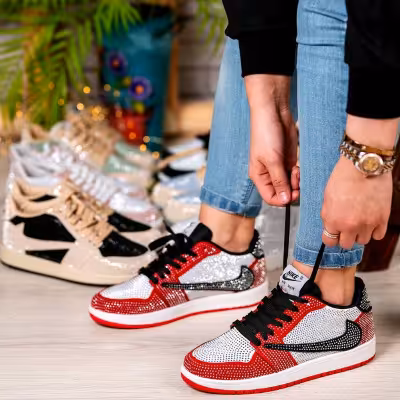 کتانی تمام نگین نایک بسیار خاص شیک اسپورت 25