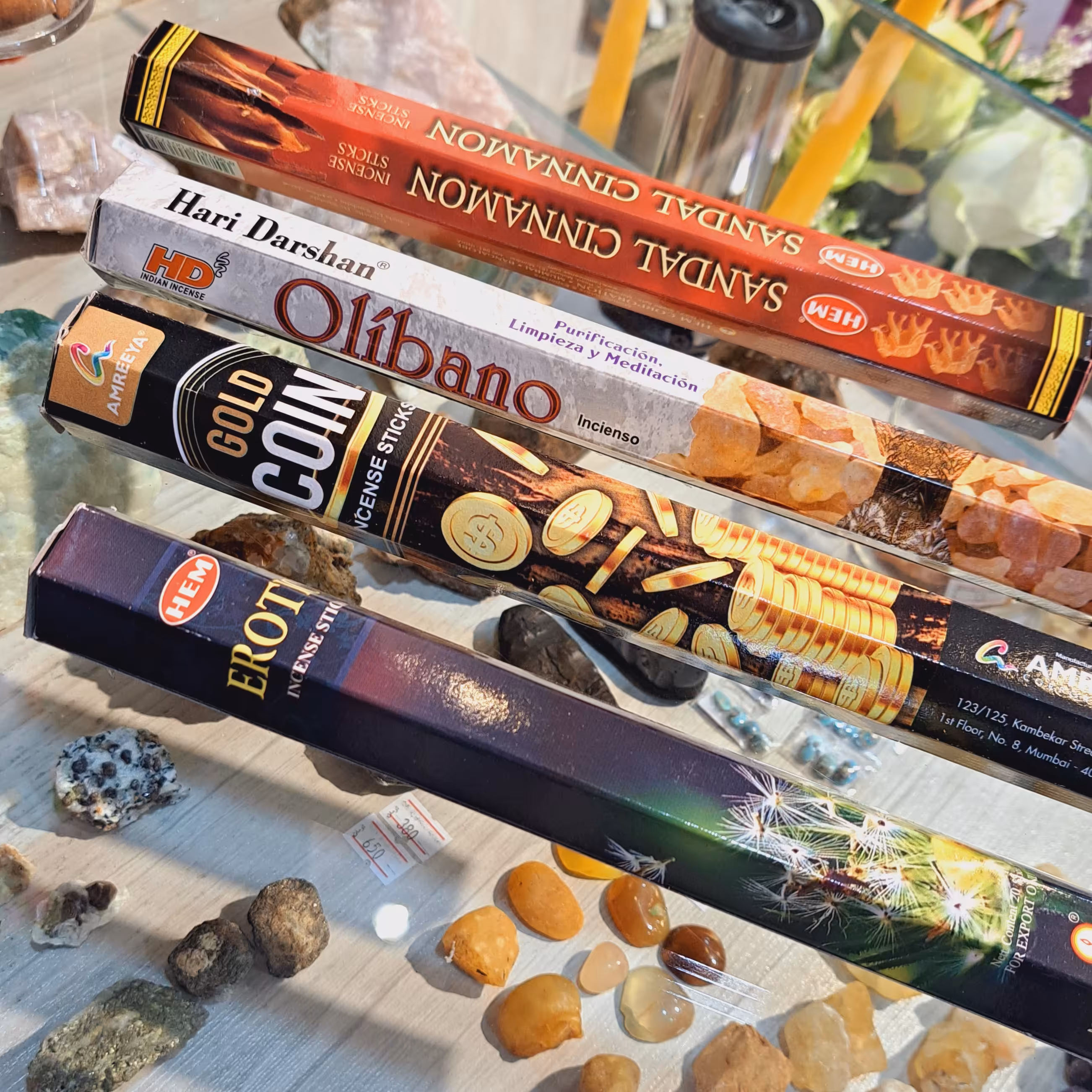 عود فراوانی شرکتی عود دارچین عود پاکسازی عود گلد کویین  عود شاخه ای عود 20عددی رایحه گرم اسانس پولئ عود کندر بوی پول