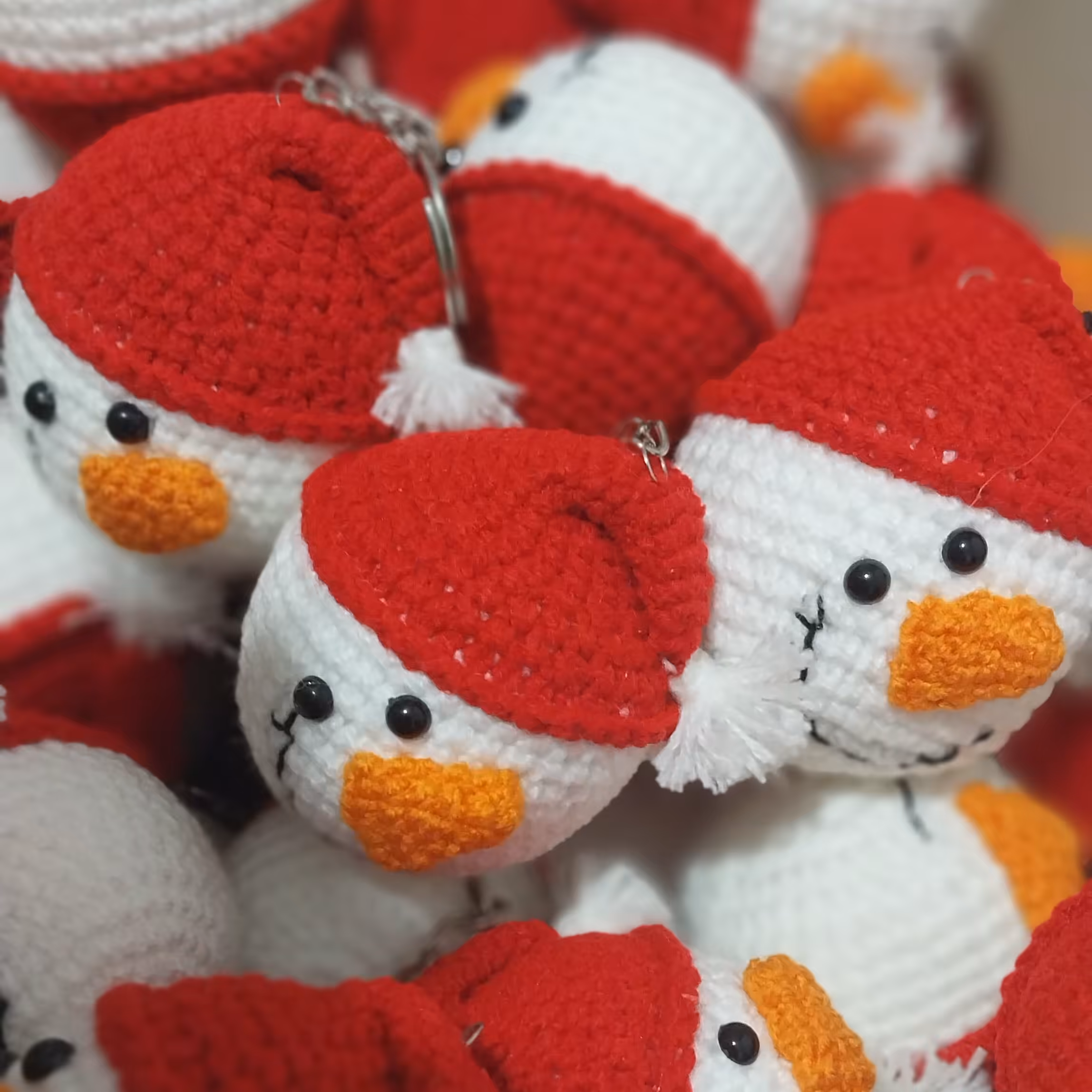 سرکلید ادم برفی بافتنی