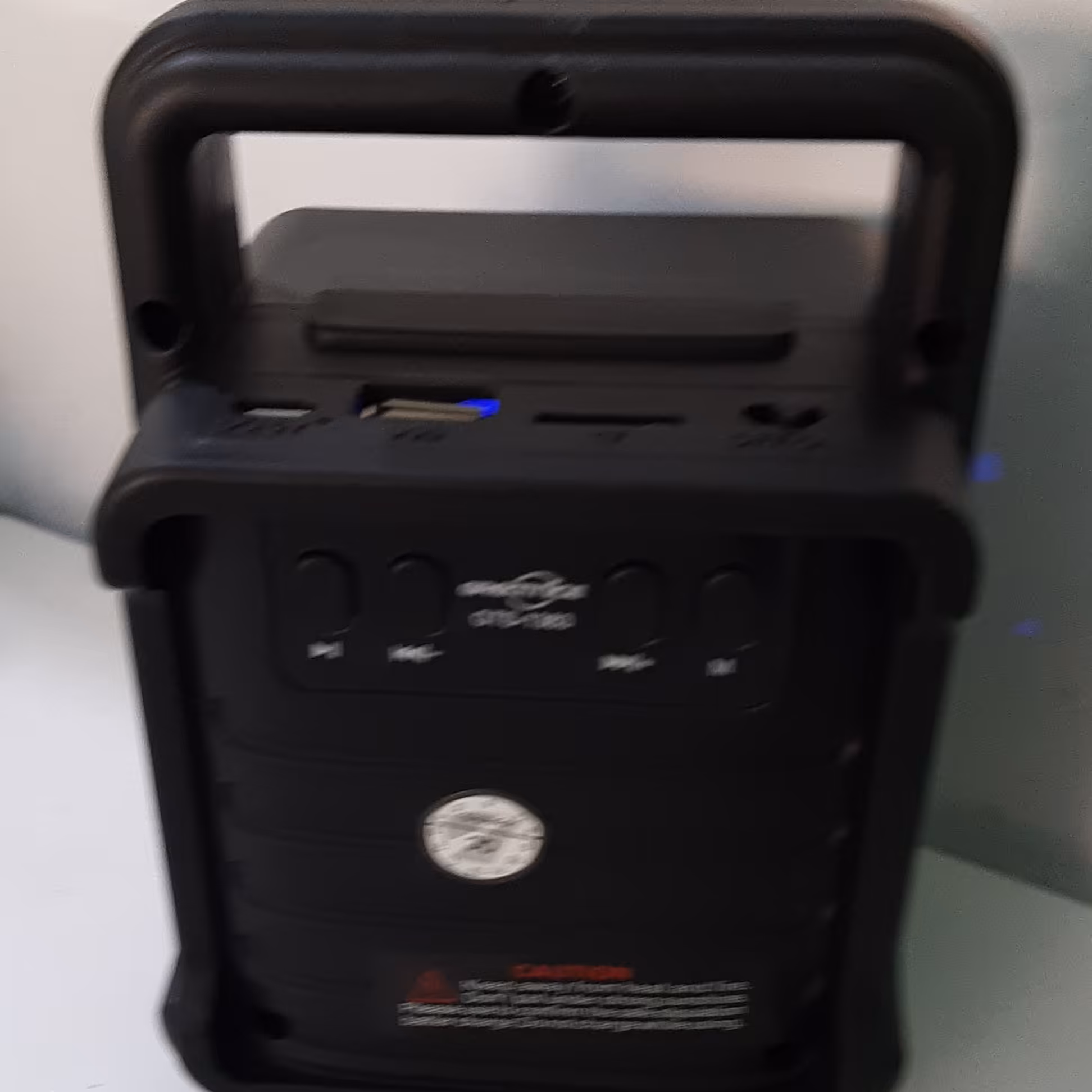 اسپیکر با صدای عالی