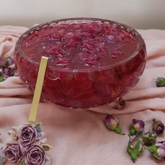 مربا گل محمدی