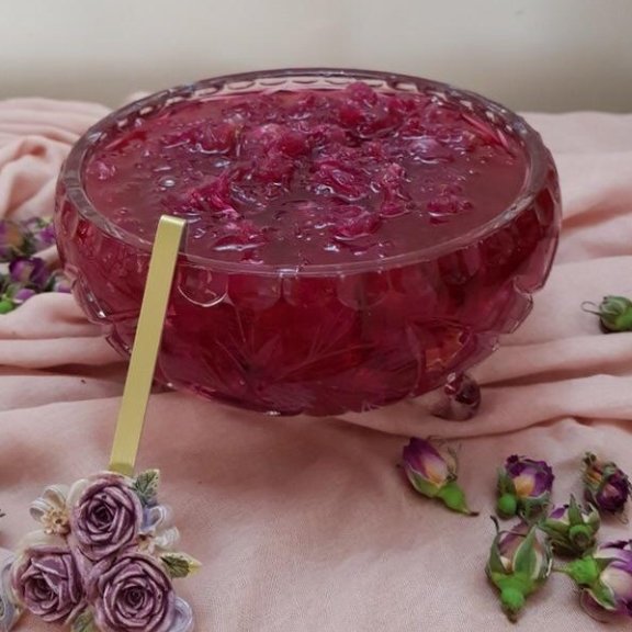 مربا گل محمدی