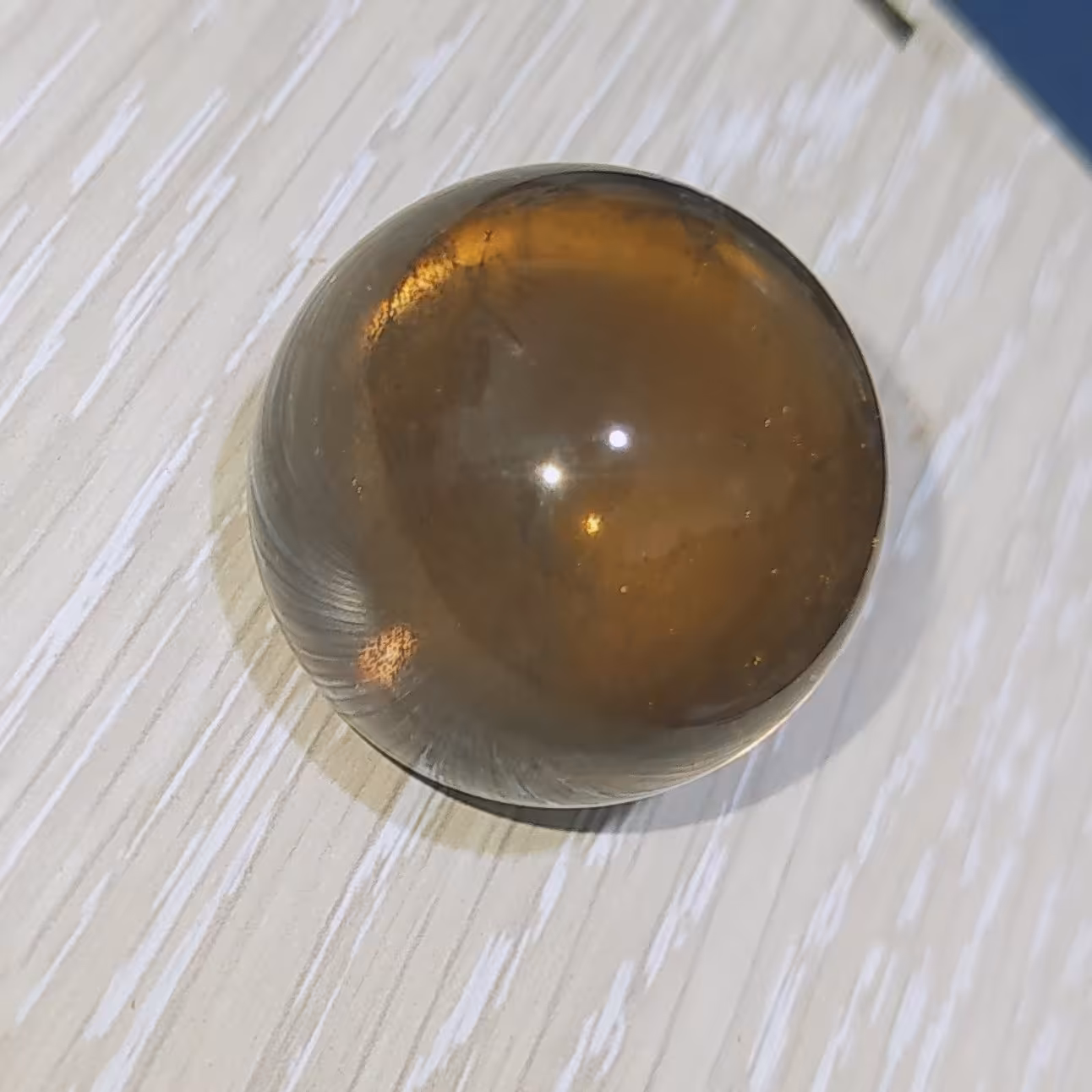 گوی اسموکی کوارتز عالی و دیدنی مناسب برای کلکسیون، دکوراسیون، مدیتیشن 