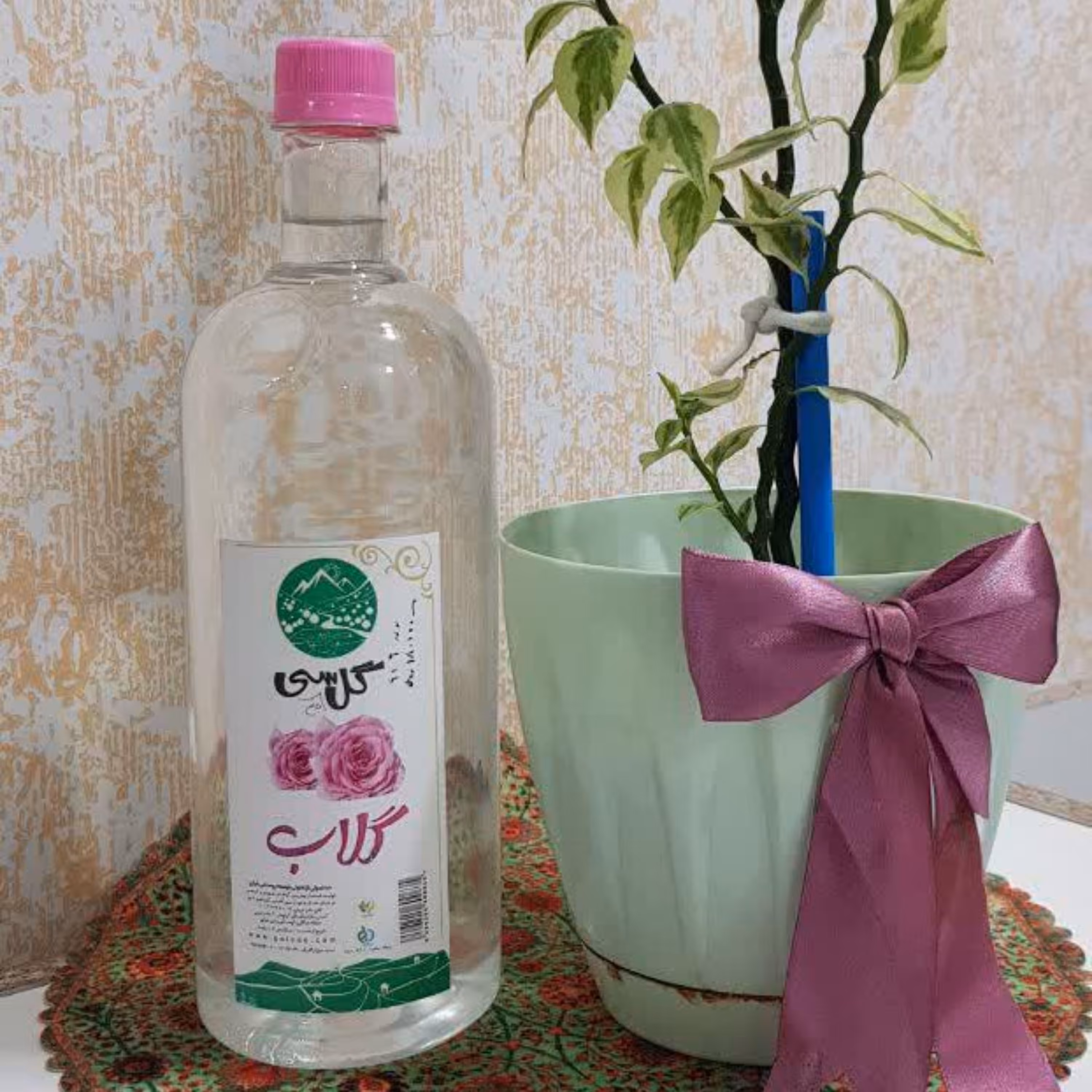 عرق گلاب دو آتیشه