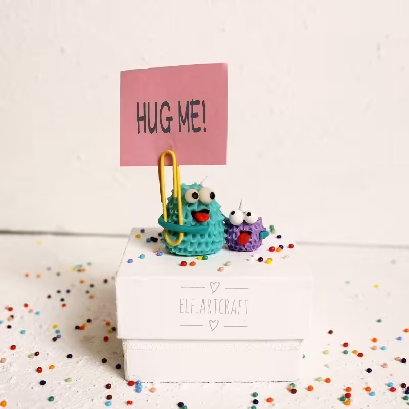 استند عکس و متن دست ساز یا خمیر جسمه سازی