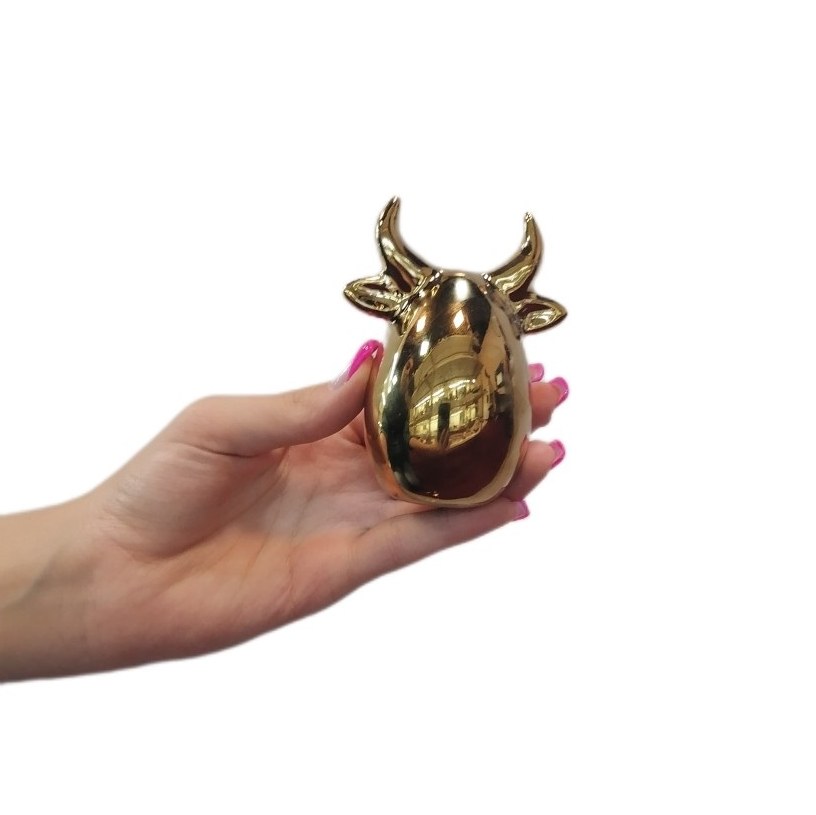 مجسمه سرامیکی مدل تخم مرغی گاوی