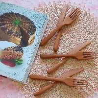 کارد و چنگال چوبی دستساز بارلی ویژه کیک خوری 18 سانتی چوب راش ست 2تایی کد bar0116