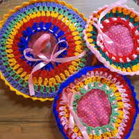 سرویس دم کنی قلاب بافی شده همراه با زیره ی پارچه نسوز مخصوص دم کنی