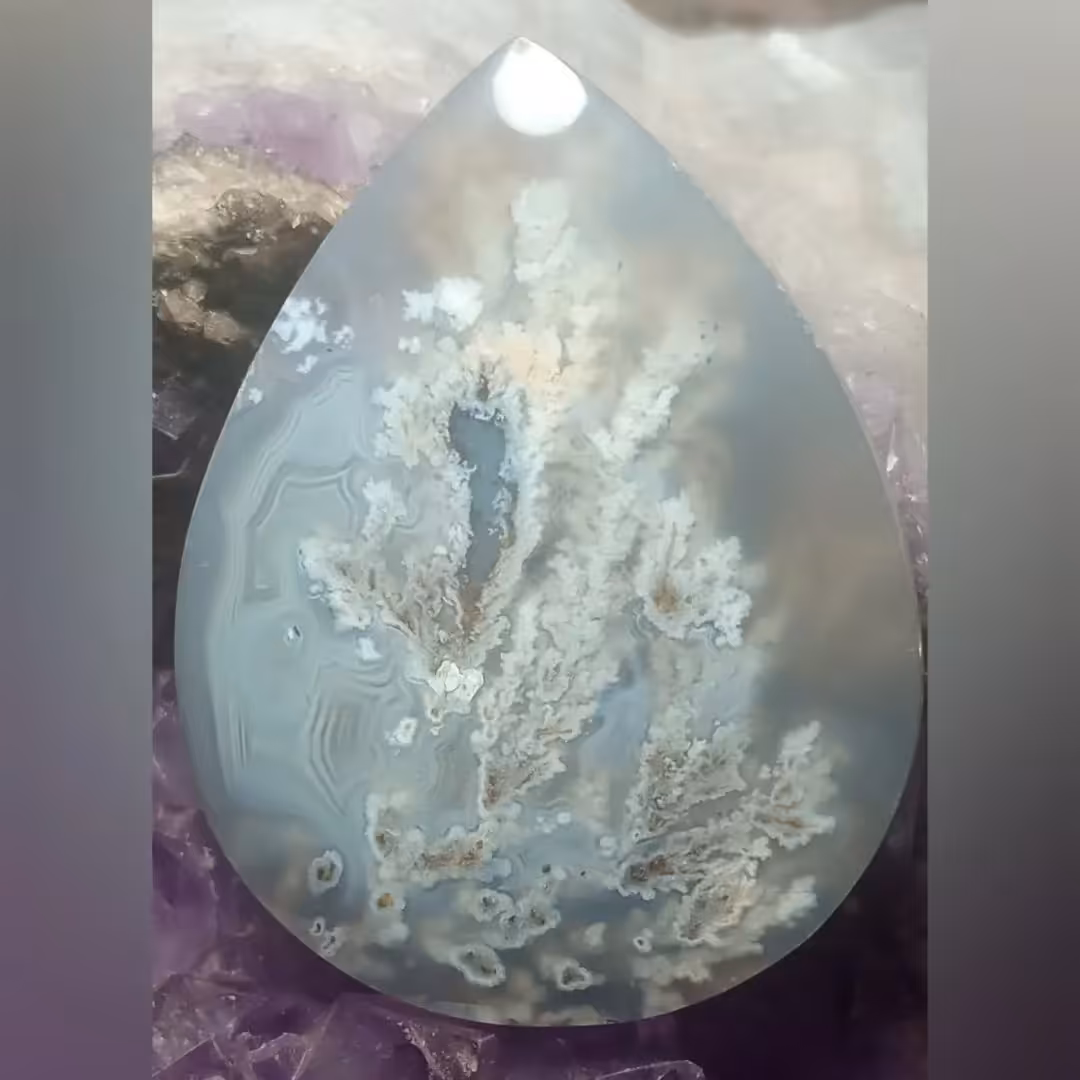 نگین اشک عقیق شجر بهاره بسیار زیبا و خاص