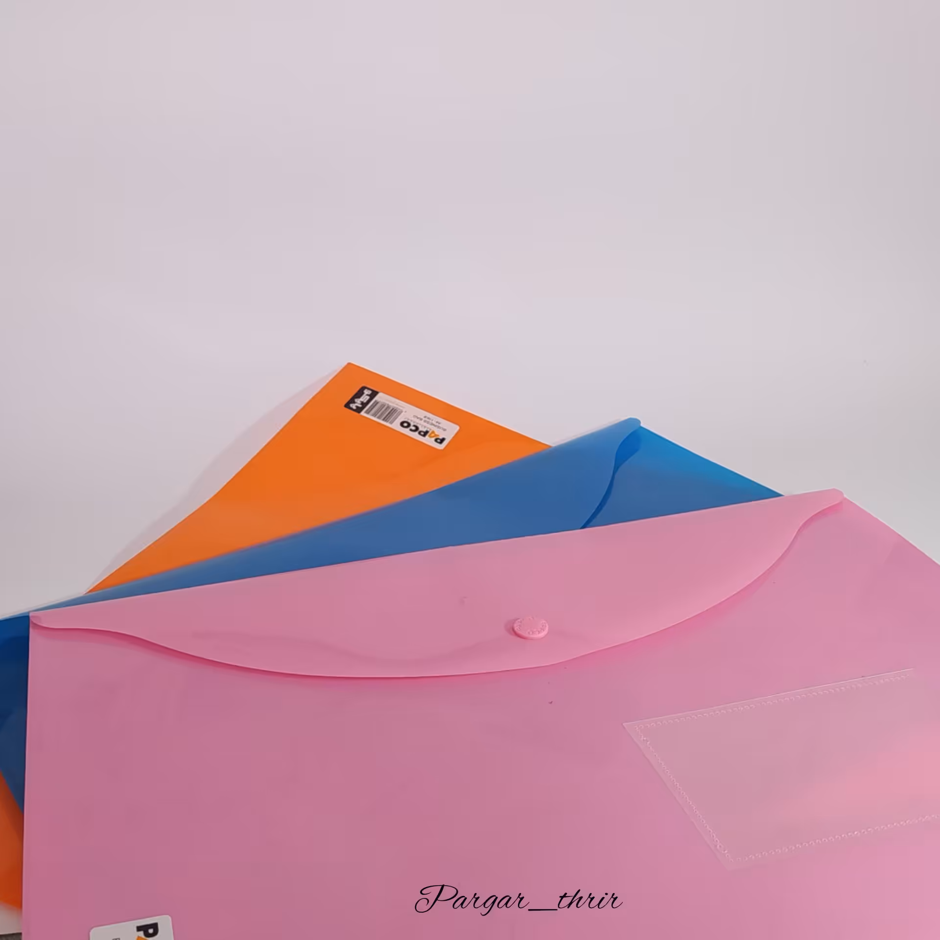 پوشه دکمه دار  A4( مارک متفرقه )