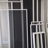 توری های ریلی  پلیسه  مناسب انواع درب و پنجره (پس کرایه)