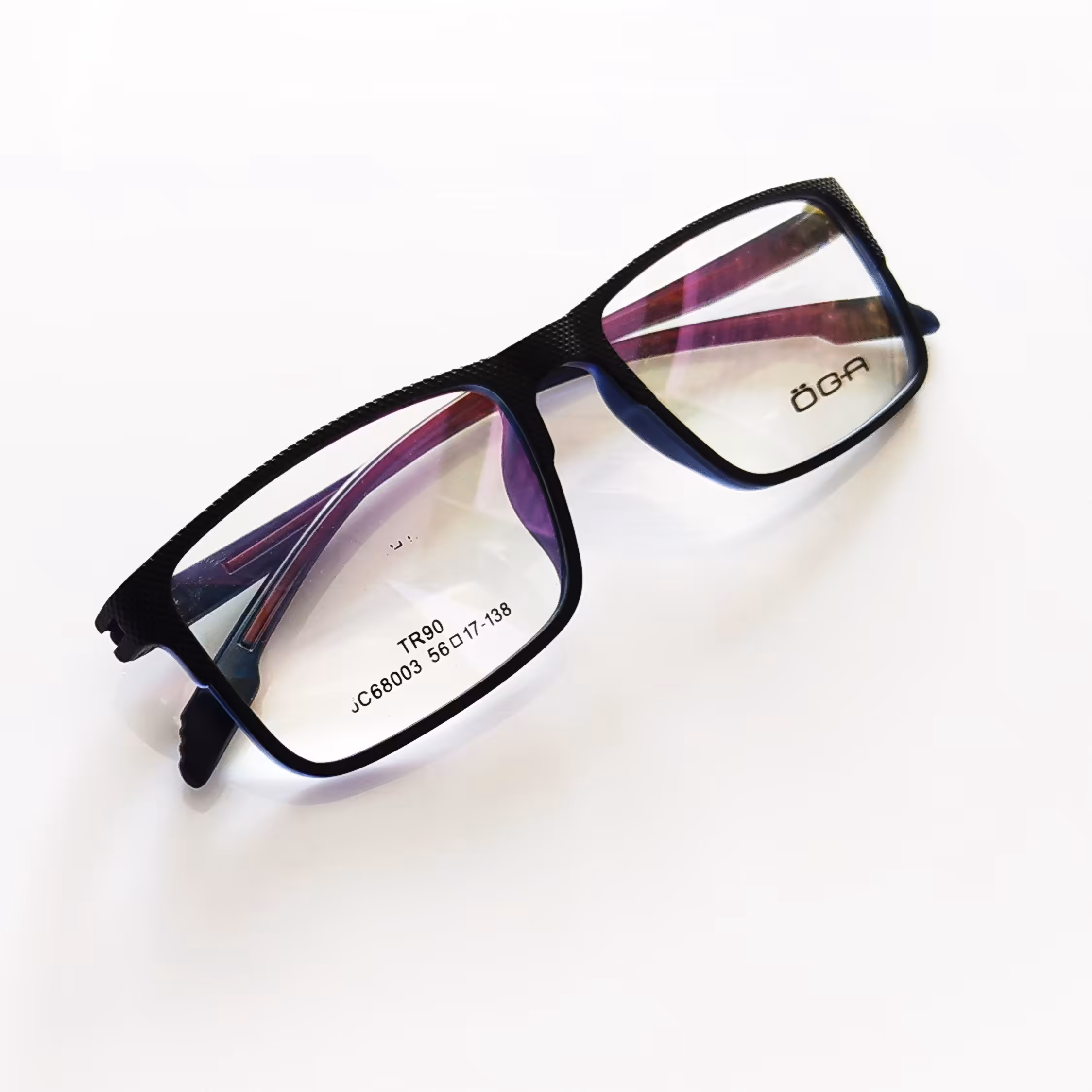 عینک مخصوص کار با کامپیوتر و گوشی موبایل و رانندگی در شب جنسیت فریم تمام قاب کائوچو
قابلیت ساخت انواع عدسی طبی دارد