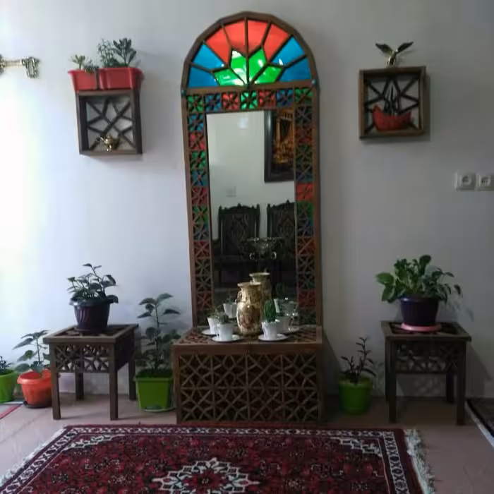 قاب آینه و کنسول تمام چوبی گره چینی کار دست