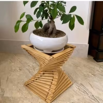 استند مارپیچ چوبی