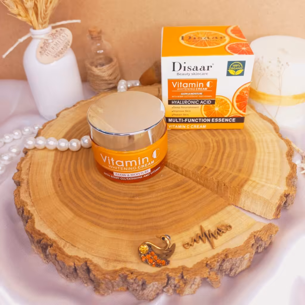 کرم آبرسان ویتامین سی دیسار Disaar