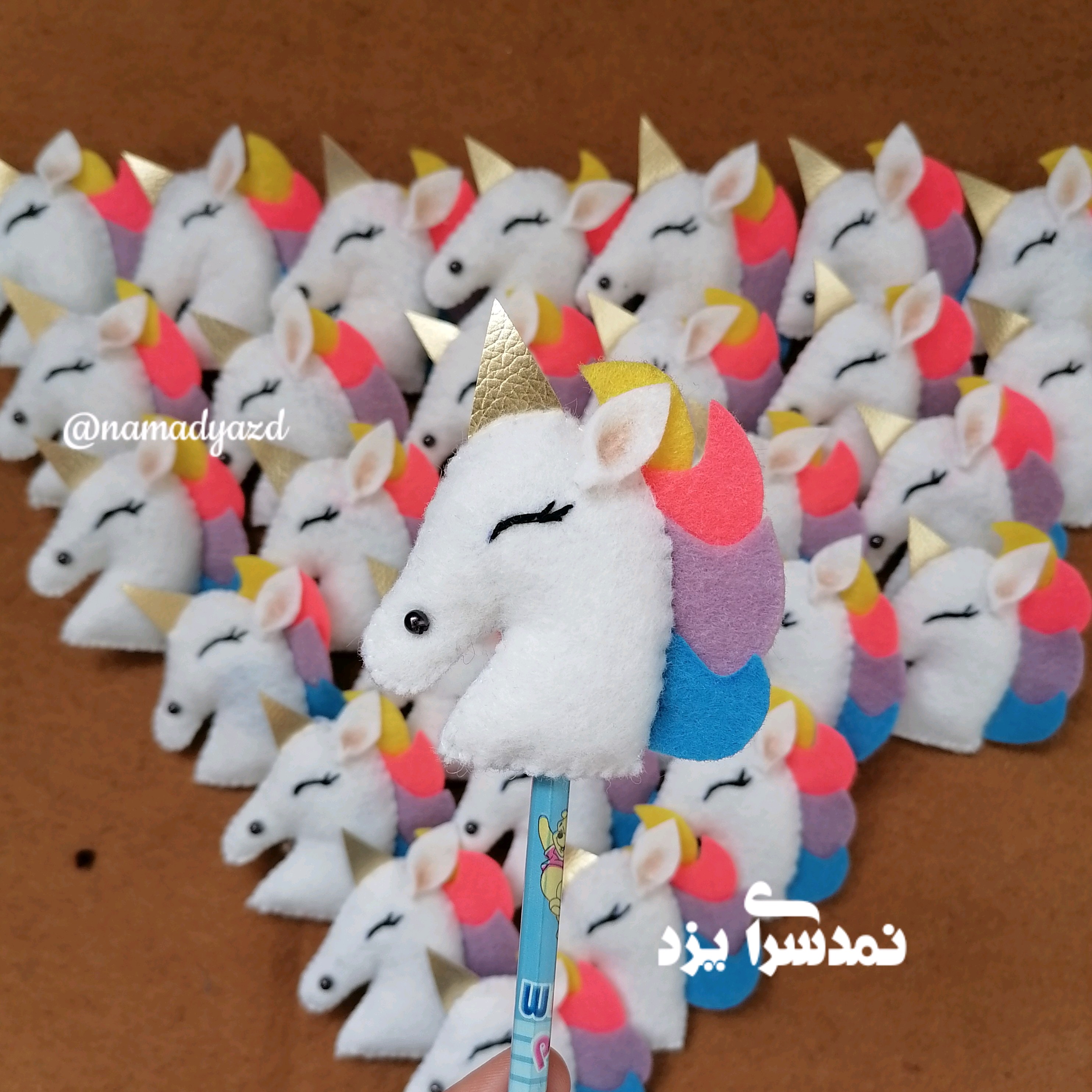 سرمدادی نمدی اسب تک شاخ 