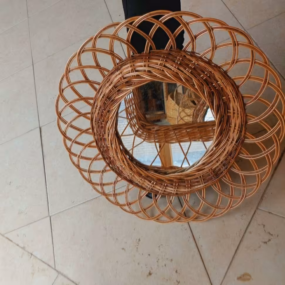 اینه خورشیدی حصیری دکوراتیو کار دست هست مناسب برای دکور 