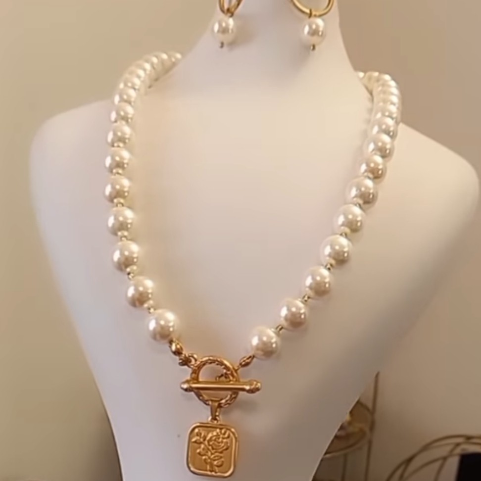 گردنبند مروارید شل پلاکدار اصل و با ضمانت