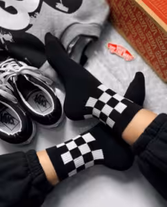 جوراب نمیساق ساق شطرنج سفید زمینه مشکی نخ پنبه فری سایز