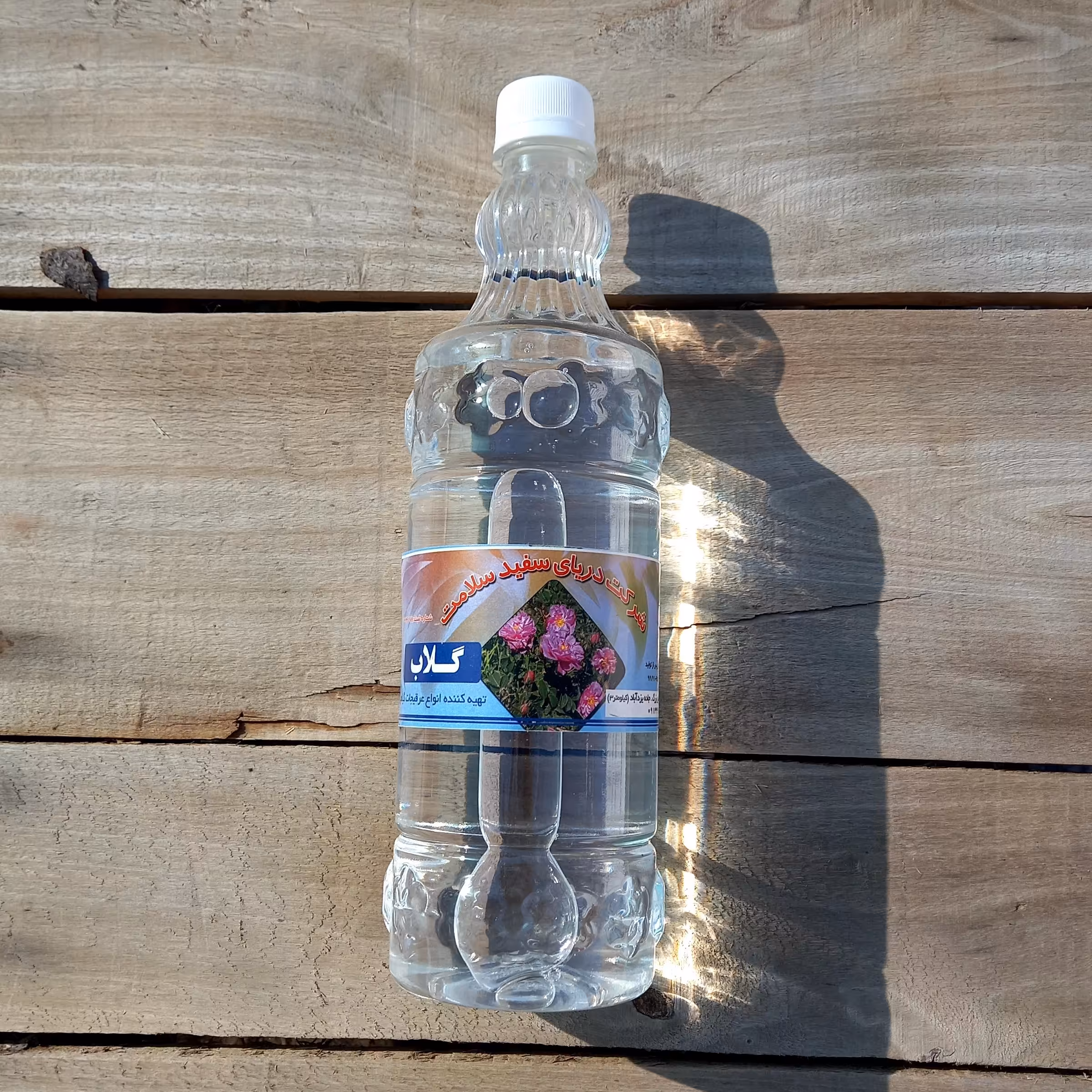 گلاب شیشه 1 لیتری  کاشان درجه 3