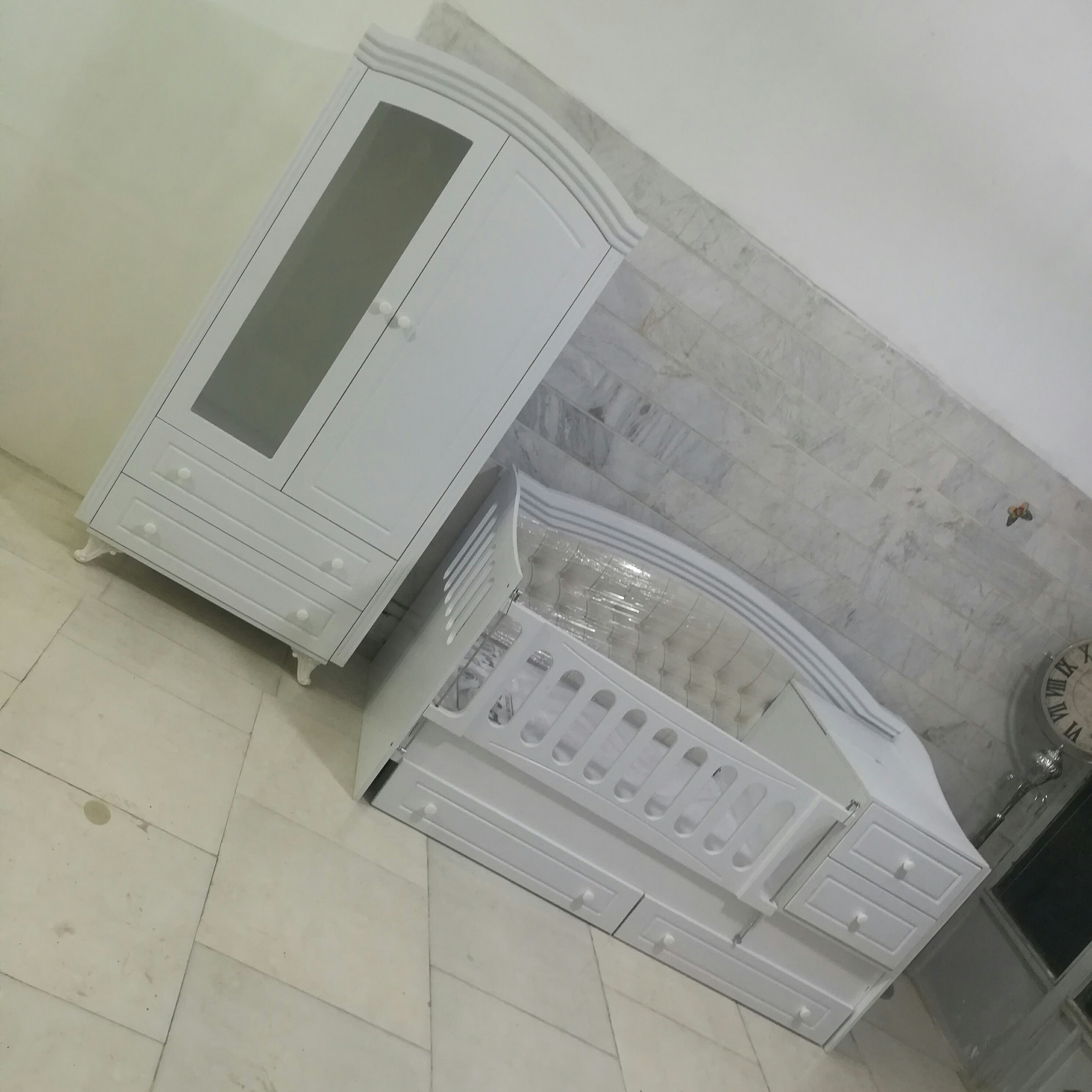 کمد بچه و تخت کاناپه