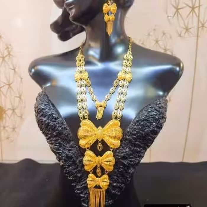 گردنبند و گوشواره نقره آبکاری طلا