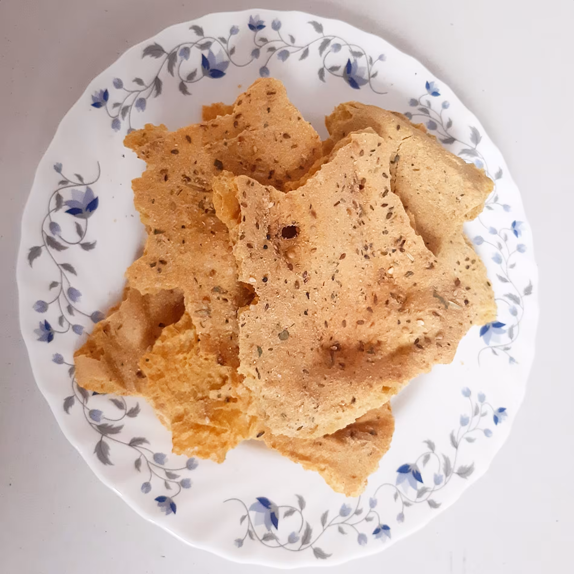 نان خشک سنتی اردکان یزد (تنوری) (سبوسدار)