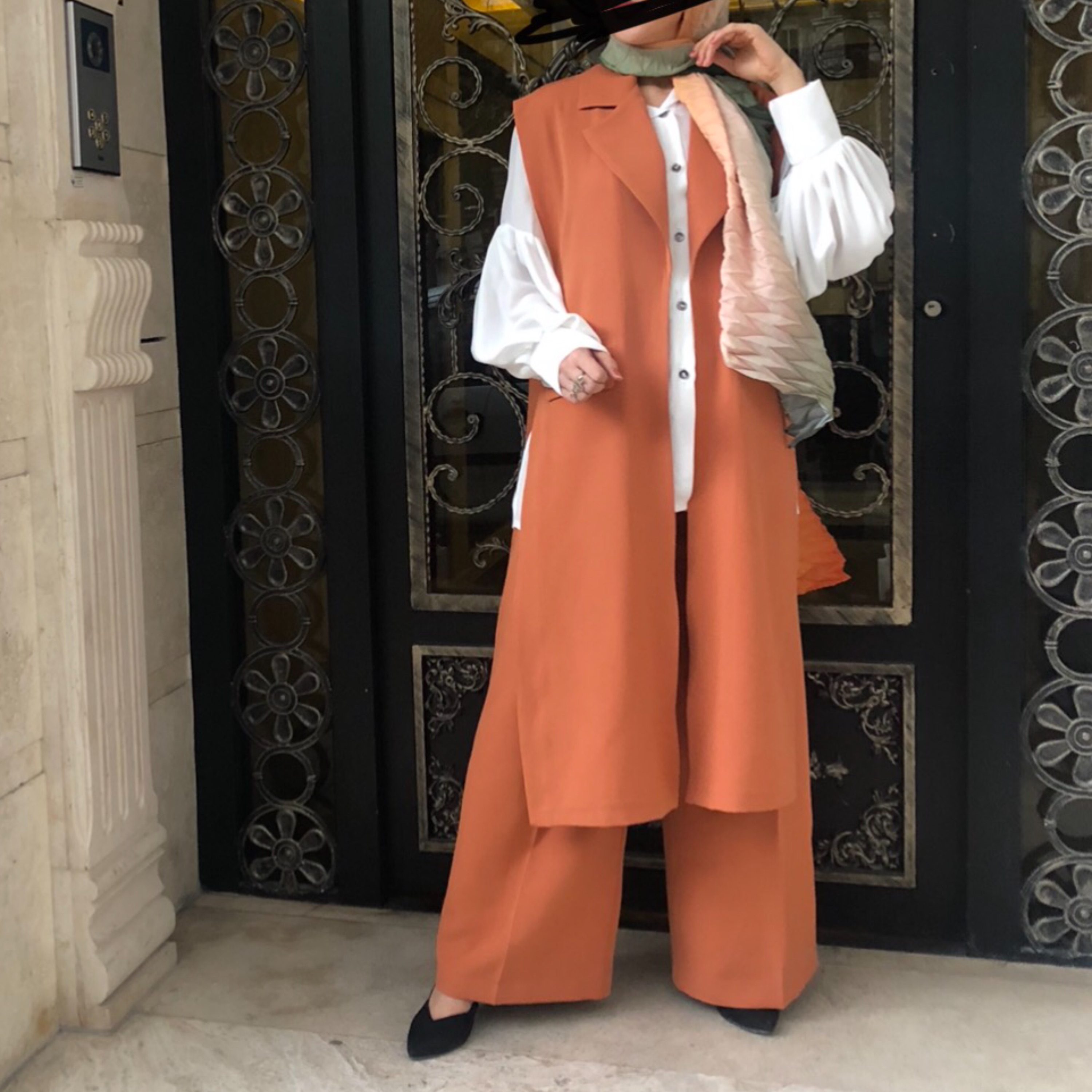وست و شلوار مزونی کرپ مازراتی آجری 
