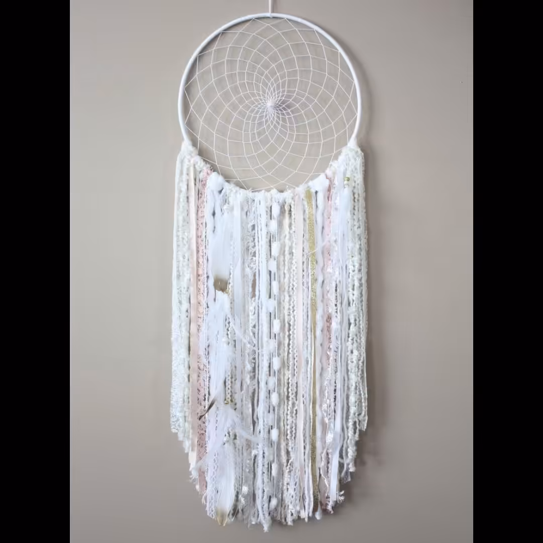 آویز دیواری دریمکچر مدل سپید